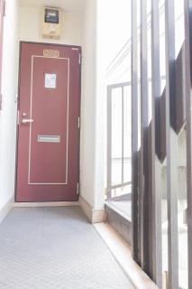 XLH2,7 Min by Train to Harry Potter Studio Tour, Quick Access to Shinjuku, Double Bed and Sofa Bed, Private Kitchen and Living Room, Sleeps 4 - 1