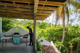 Luxury 3-BR Beach Front Villa with Staff - 2