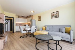 Cozy Sea View Apartment Varna & Parking - 6