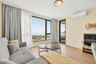 Cozy Sea View Apartment Varna & Parking - Varna - 0