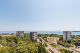 Cozy Sea View Apartment Varna & Parking - 3