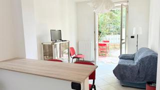 N306 - Numana, comodo trilocale con corte - 8