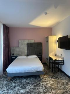 B&B HOTEL PERPIGNAN Nord Aéroport - Perpignan - 1