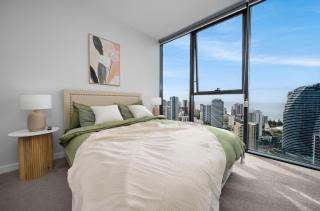 Starview Suite - Private Oceanview 2 Bedroom Apartment on the Star Residence Broadbeach, Free Carpark Included with your stay! - Gold Coast - 1