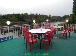 Hotel River Garden Jambhulpada - 8