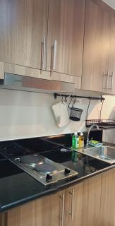 J&C Staycation 1BR Unit near Moa with Netflix - 6