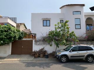 Logement entier, maison calme et fleurie - Cadjèhoun - 6