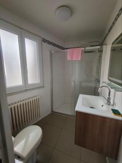 Bristol Manor N20 terrasse cuisine et chambre - Néris-les-Bains - 5