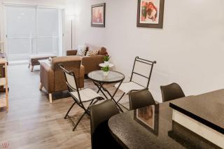Stylish 2BR Apartment Balcony View - Lima - 9