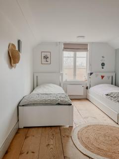 Cozy wooden house with wood stove in Småland - 7