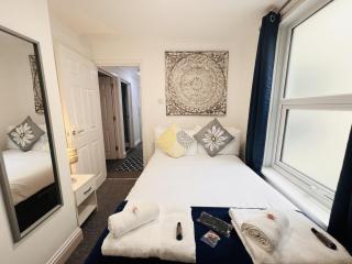 The Barbican Apartments - 3