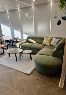 Bright and Spacious 4BR family apt I 10 min to metro, 15 minutes to Orly Airport - 2