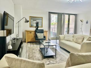 Bright 1BR Flat Walk to Hyde Park, Queensway and Paddington - 0