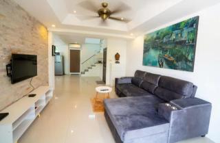 Tropical Hideaway Shared Pool - Kamala Beach - 0