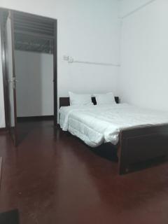 Chandima Guest House and Walkers Pub - Elpitiya - 1