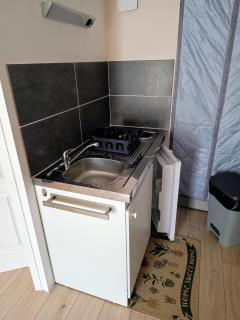 Studio cosy, tout équipé, WI-FI proche Clinique Saint-Pierre - 8