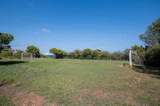 Con terraza con campo fútbol, pin pong con Parking - 2