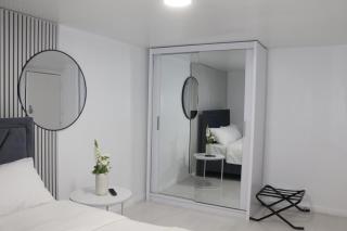 White Cozy Roomzzz - 1