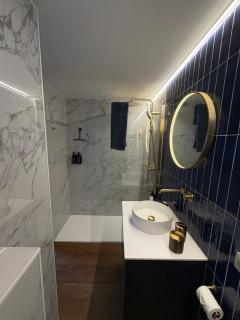 Garden Street - Antiquity Blue - 1