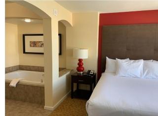 The Carriage House - 4