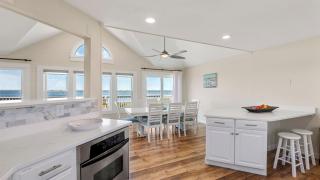 Luxury Waterfront Villa - 1