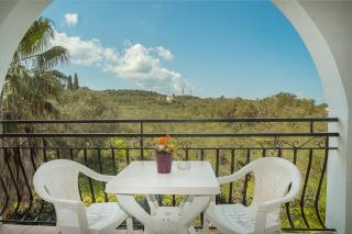 Divina Studios - Laganas - 7