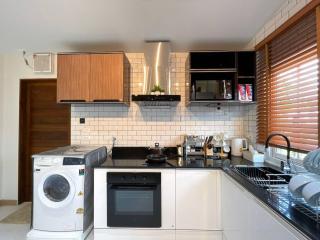 SB Thalang House - 4