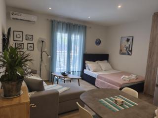 Tommys Apartment - Neoi Poroi - 8