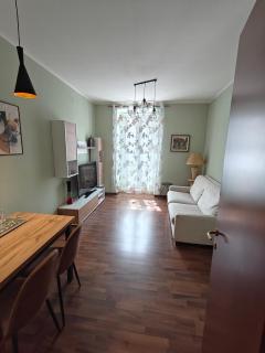 Arty's Apartment - 1