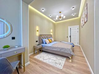 Spacious Designer Apartment with a Scenic View - Almaty - 0