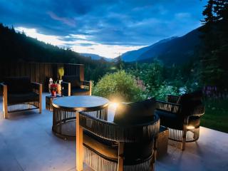 Luxury Mountain Retreat in Whistler, BC - Whistler - 3