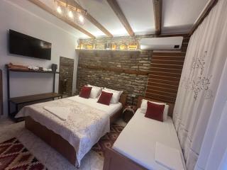 Ahmetaj Guest House - Gjirokastra - 7