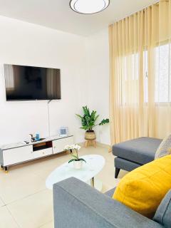 Apartamento con piscina - 1
