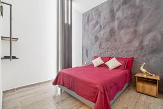 6 bedroom with Jacuzzi 1 block from LLeras P10 - 4