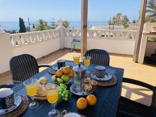 Casa Blanca con vistas al mar by At Home - 0
