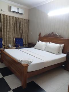 Royal 1 Cottage - Islamabad - 8