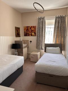 La Di Da Hotel beach town - Bournemouth - 8