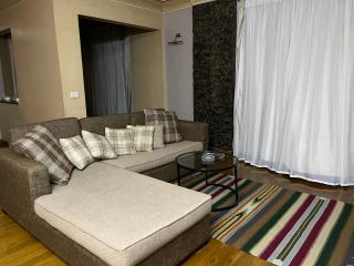 Elegant & spacious 3 bedroom furnished apartment - 6