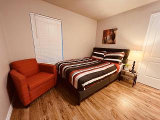 OMG Huge 5 Acre 5BR - Sleeps 22 - 2