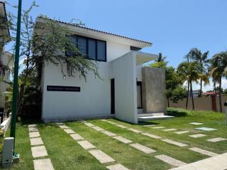 Beautiful home in El Tigre golf course Nuevo Vallarta! - 0