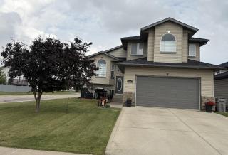 Modern 2 Bedroom Basement suite - - 0
