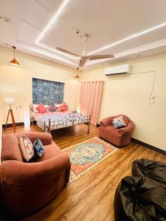 The Family Courtyard, 4 BR Boutique Villa and Guest House - 8