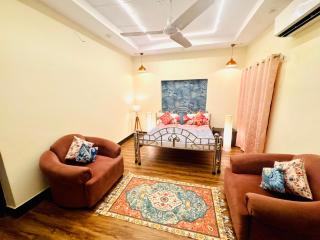 The Family Courtyard, 4 BR Boutique Villa and Guest House - 7