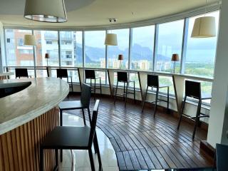 Suíte com garagem e piscina Barra da Tijuca - RJ - Rio de Janeiro - 2