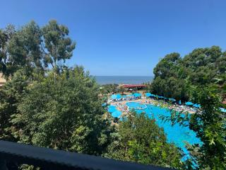 Dreamland Oasis wellness Resort - 0