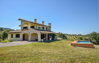 Gorgeous Home In Casperia - 0