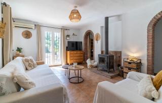 Amazing Home In Alhaurin El Grande - 8