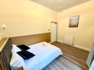 Montagues Luxury Victorian Apartment - Fast WiFi & Central Edinburgh - Édimbourg - 9