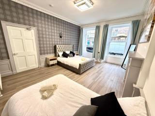 Montagues Luxury Victorian Apartment - Fast WiFi & Central Edinburgh - 1