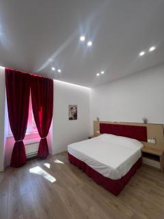 The Red Blloku Room - 8